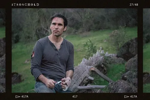 Item #73310819759637465560988341627987161469729303182479720470916878304370568986625 Media