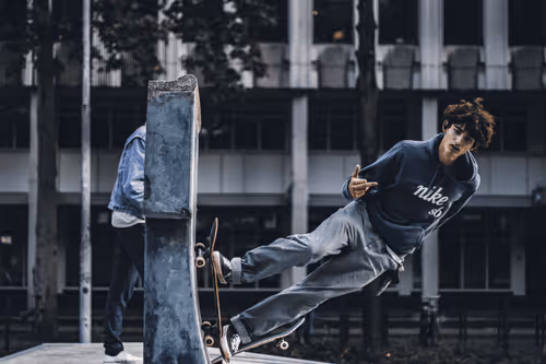 Item #63941686978381941053943929737968123784537789017631438611022902523862062202930 Media