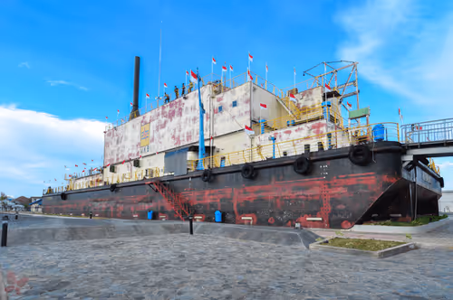 Item #108531248015755744860659429859780828892158907125993822032643417923358753292289 Media