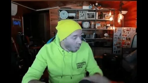 Item #60985249208943543662974601035343692456558219598271799781298480700386428583937 Media