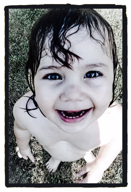 Item #34050975843002366841675306618992214201728583656469935882455043165118904926209 Media