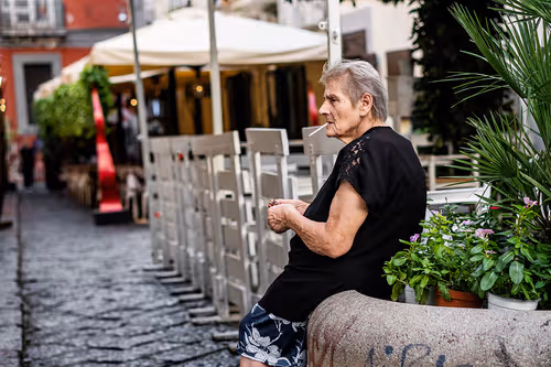 Item #24903874531350115991913359074638014120394763804843076394666794964340684357633 Media