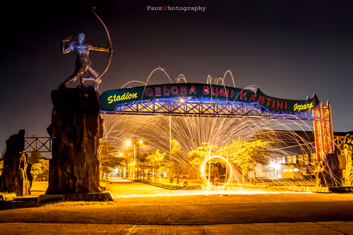 Item #61083864357763547830787237564918019974087274024253446275307236974126235123713 Media