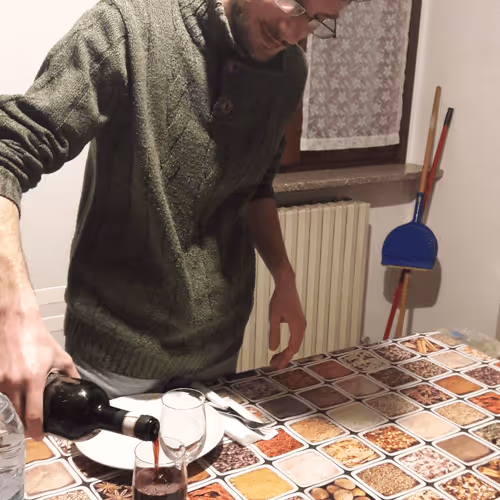 Item #47214077244790254150951228870277529554158353613299284939829940355243177934849 Media