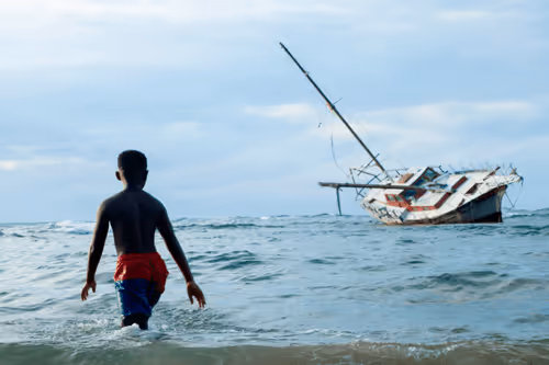 Item #89891320427083052036252289933232728750356970161577239376608435999365929107457 Media