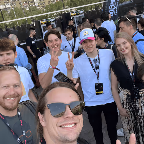 Item #110356878828529901552148336382235337349264957113413656530587736895378069389313 Media