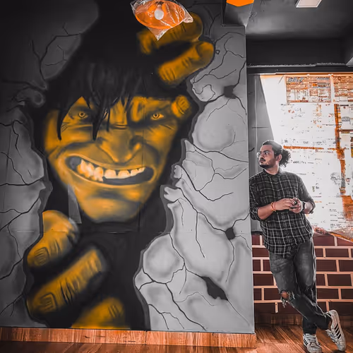 Item #31201702467958882656754171469068412231921275923806875596655217444169468346369 Media