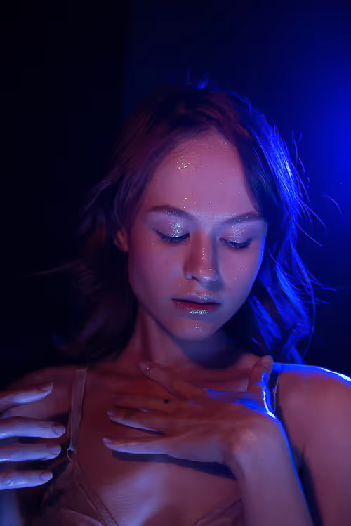 Item #76110080797063847900013459866181544009471731080577836334971527165733163237381 Media