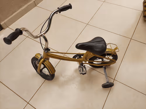 Item #34316863271279339428667440757344791772289959719356168488936295208837158273025 Media