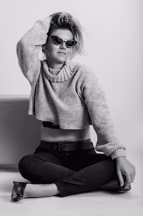 Item #83474408150443161227419273742814860452888408872523415106862383524104978300929 Media