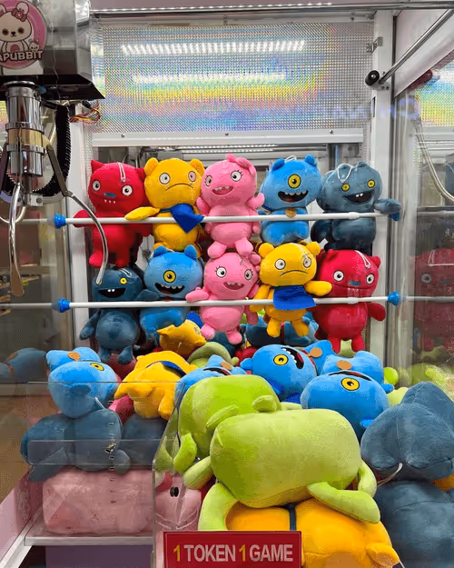 Item #35651106407672476951795186488492568057960232731455007417831889330425984712705 Media