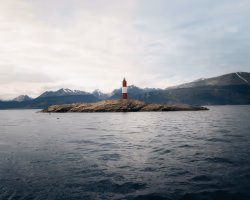 Item #95250341552603206711751796114019821210618634287178047557628860955848507129857 Media