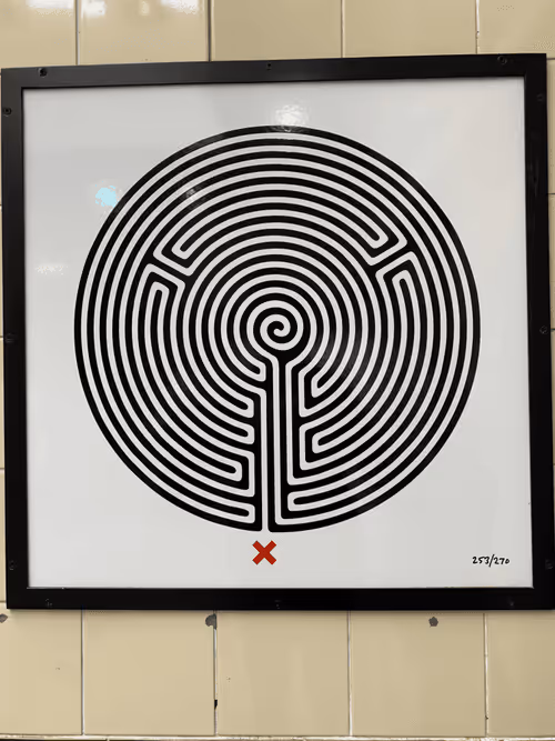 Item #4150753806870683774052548455547789890549256746747224210867065751530335374597 Media