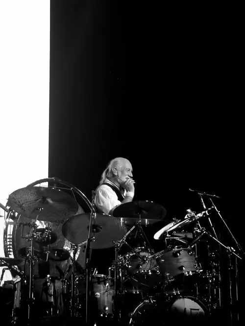 Item #17246773967106427395426250000565453120833818394642551124170626604105365192705 Media