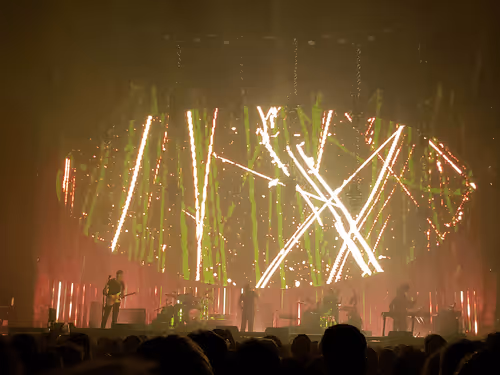 Item #9465225036097986852809308414241989554970344814191743666457664736684608061441 Media