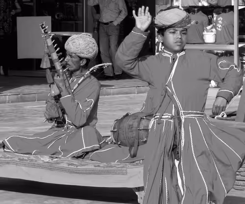 Item #109579018027133606473158902058456759875658318669045531735484408809892356292609 Media