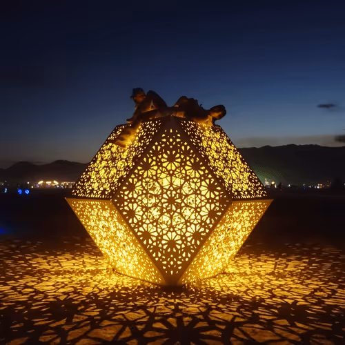 Item #398252909562583506372058066250733765047715911118442483822570836195522117732 Media