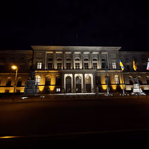 Item #35339417924445304267052449174579644074826086506751043788329225567522592391169 Media