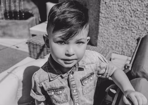 Item #76265303234218797531395326780060407197600721664743999430449730597674693951489 Media