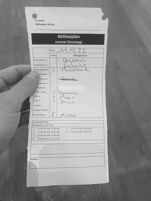 Item #48208519784473218960603621002887999920999392220417756079881213110268056305683 Media