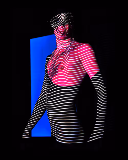 Item #61637780687827744427900327924022956480748872775647751332547467951612830416906 Media