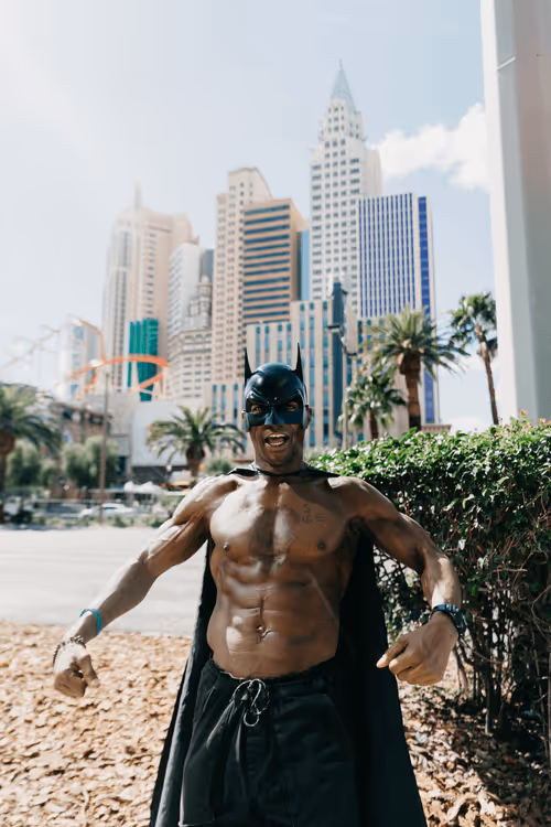 Item #16988134278330383505679479326290154646879637875533062132320205719249174396929 Media