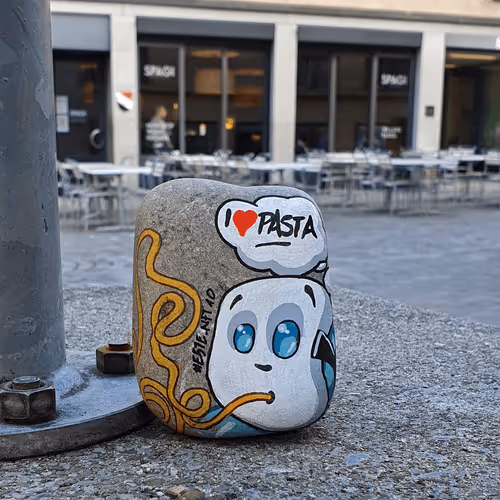 Item #76780836000871444111786607703412504968769074453506874541421732866576741302273 Media