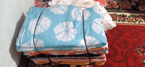 Item #114368380072475554358774345171388874313024483179363286524864186965526109487119 Media