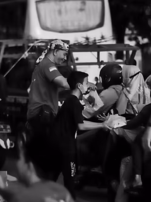 Item #31624274509119207472621893609913632294592170804295754614641563417440761675777 Media