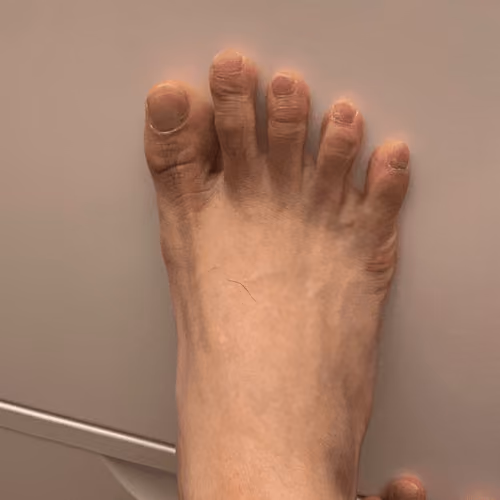 My Wife's (boyfriend's feet)