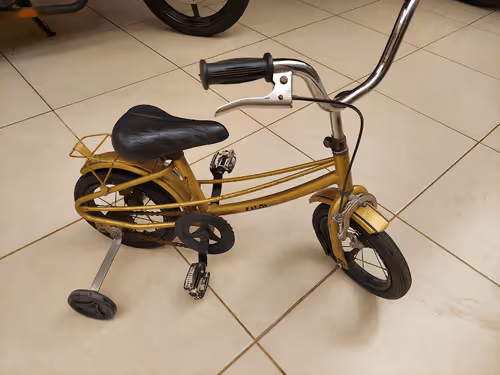 Item #34316863271279339428667440757344791772289959719356168488936295212135693156353 Media