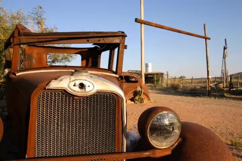 Item #30396210411431595672388615740324323346306299904975552388122083778534284722177 Media