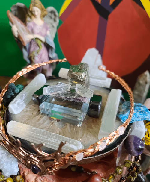 Item #42308540046866541539971940445397108885631946936136039124320588156996178439936 Media