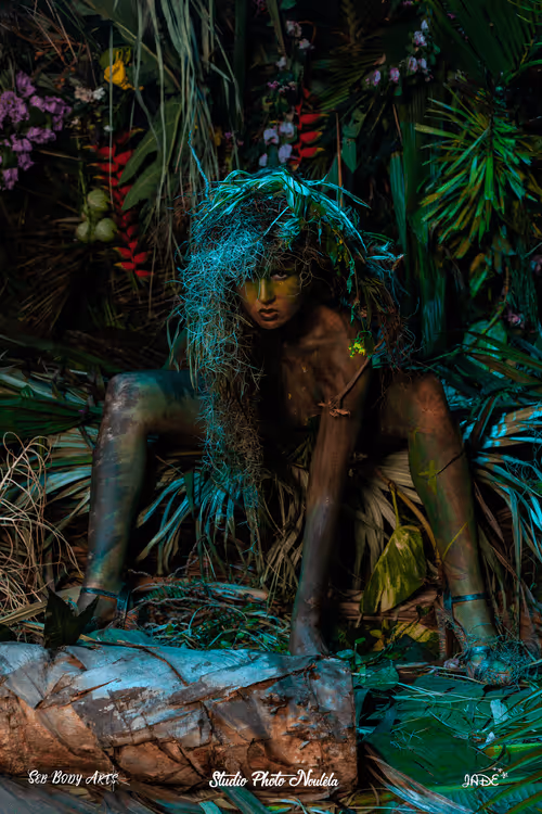 Item #22903998292597646636474096852405131883501866736470564428538884478134598500362 Media