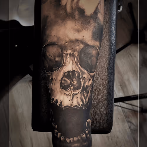 Item #54907278919550877720892668925121005936298673078090039125649049784822836232193 Media