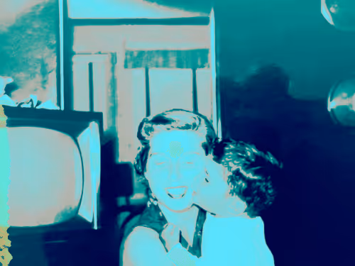 Item #12487784663316112872991520985674897236448498557666379661479517103135198806088 Media