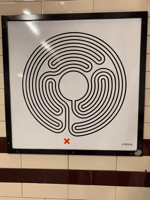 Item #4150753806870683774052548455547789890549256746747224210867065748231800491269 Media