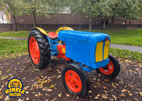 Item #35863194083128256797647772425284652682645032595179500226087347021864851472385 Media