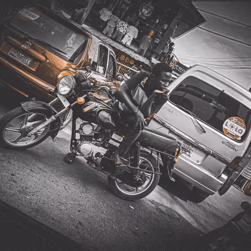 F0pef0luwa Collection