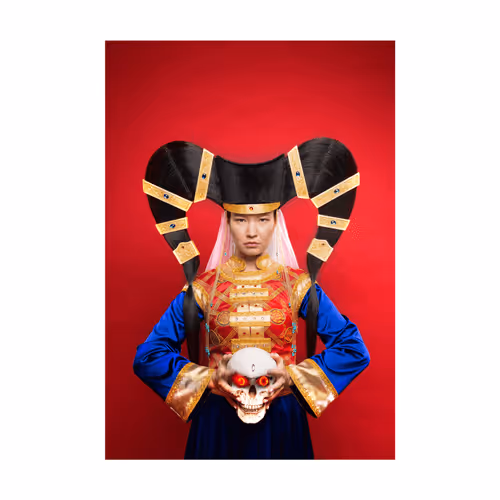 Item #69000201197487925391919563529381127399821599199936366279529444514285888733185 Media