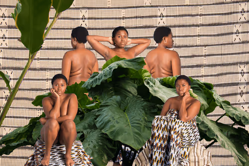 Item #109162157552346088047496633038404394118504199992061596446112929381929315205121 Media