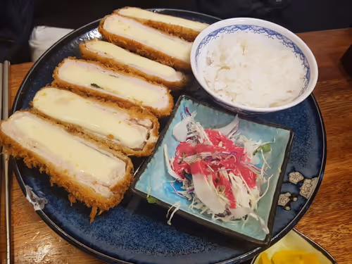 Item #76436442403238931654769079215325506734034420621269194264977366235742040227841 Media