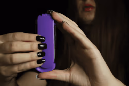 Item #43291947580418388530220176562097896641577478294017941569783936671694377189386 Media