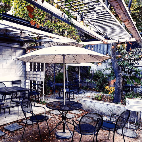 Item #56898950157913093593627224256500170032881666157173615048892704366008803000321 Media