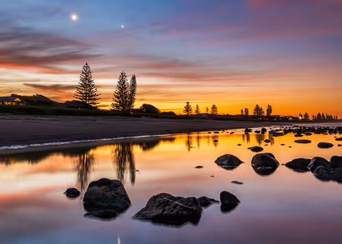 Item #46811432704512750028864506136466032582688166828776649767189577264873273819137 Media