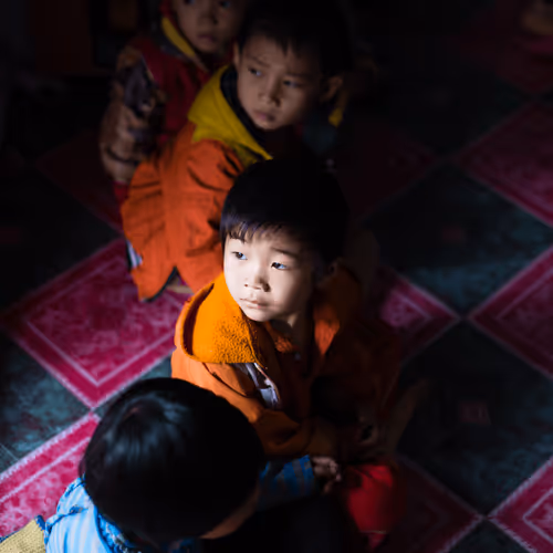 Item #80488266671287018131558448213082272878703229800970441297784273659874303279105 Media