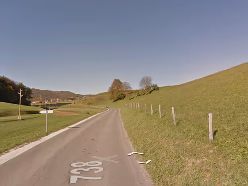 Item #21766675222774875702069380138995276219631073462771150610816622996110553645057 Media