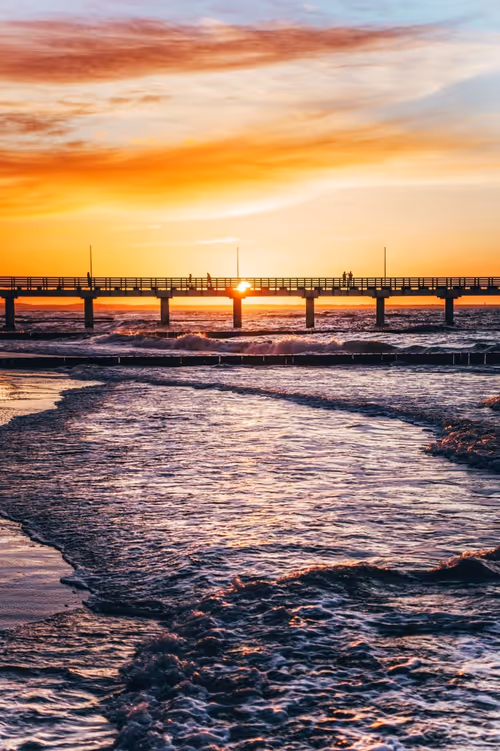 Item #35409078409667596971278228367695759788445142821081829604710600538414028685313 Media