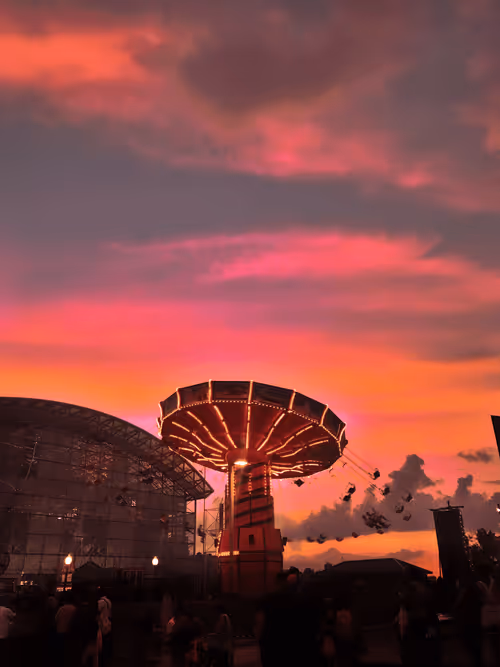 Item #60267809746209383341178630505688960890810115760928514300372411630342595674113 Media