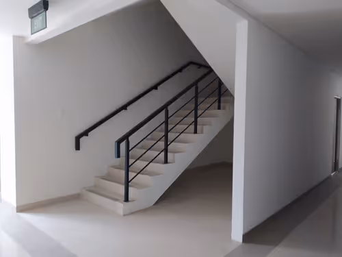 Item #53421736528977053189210731313078005547105890303860984333775551133131284152321 Media